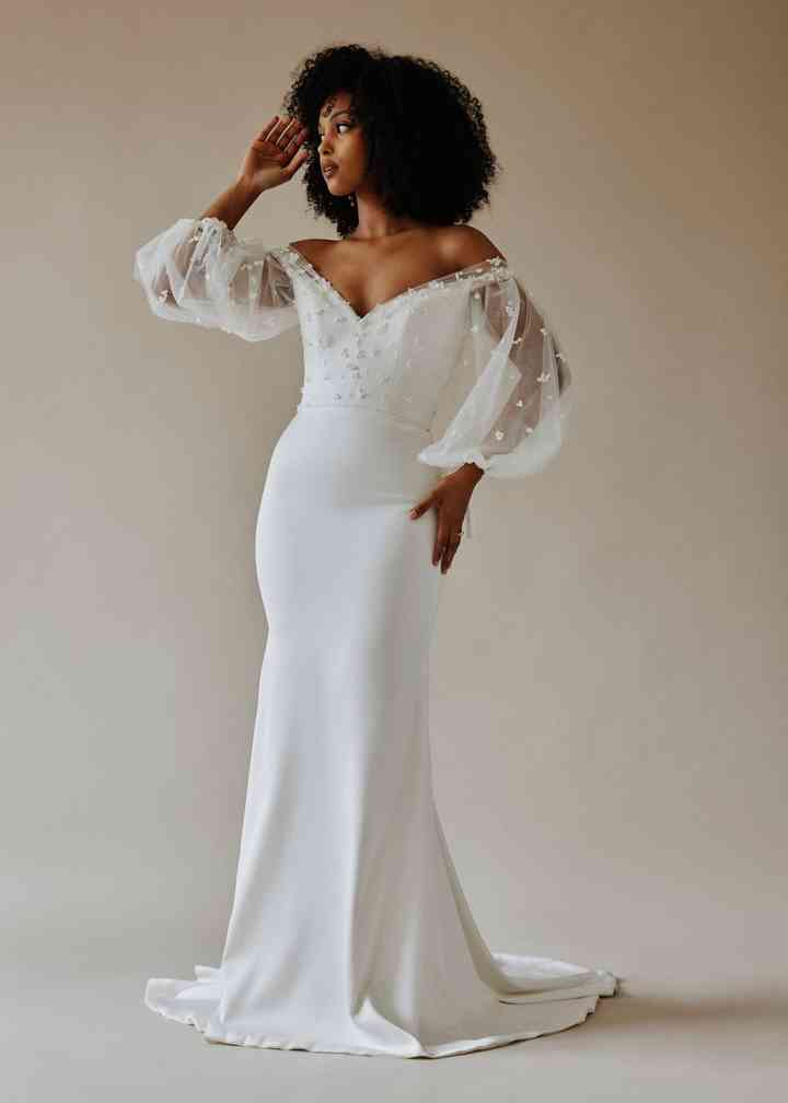 Poet sleeve hotsell wedding dress