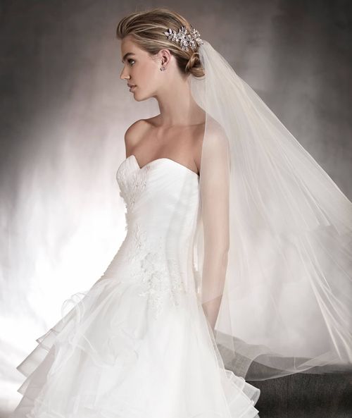 ALISON, Pronovias