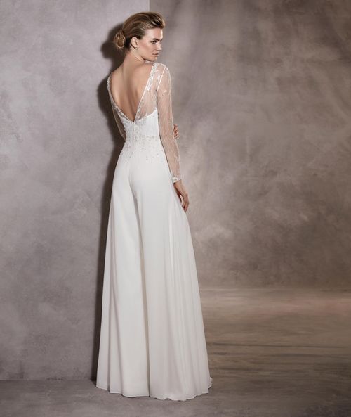 ALMA, Pronovias