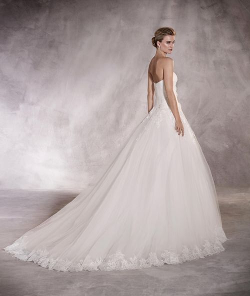 ALMENAR, Pronovias