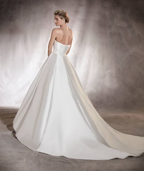 AMANDA, Pronovias