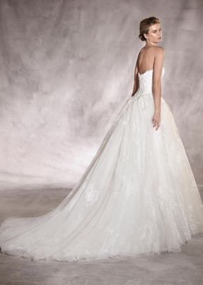 ARETA, Pronovias