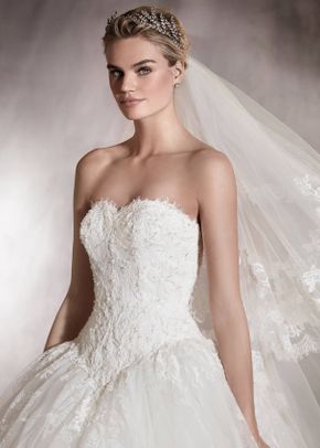 ARETA, Pronovias