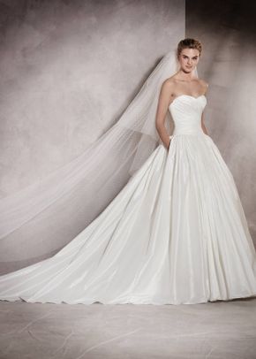 AURELIA, Pronovias