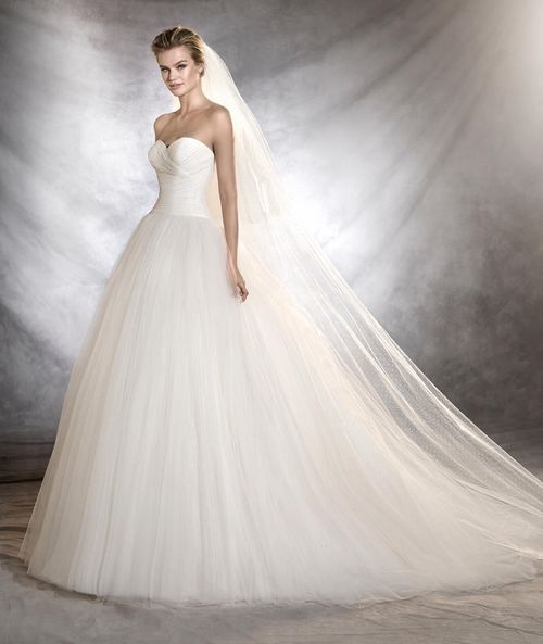 OZANA, Pronovias