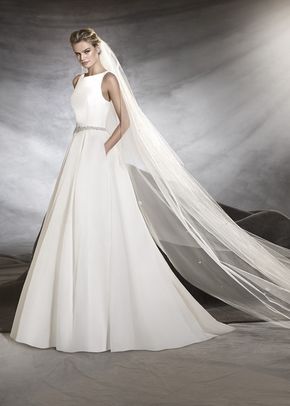 OVAL, Pronovias