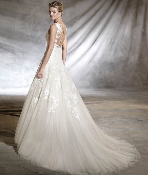 OLWEN, Pronovias