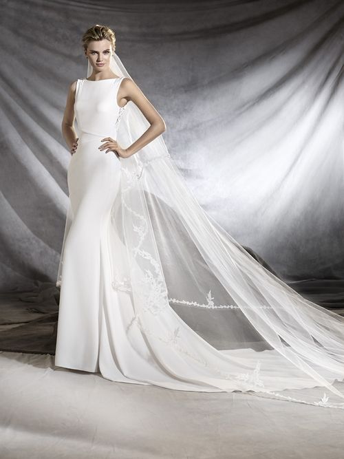 OLIANA, Pronovias