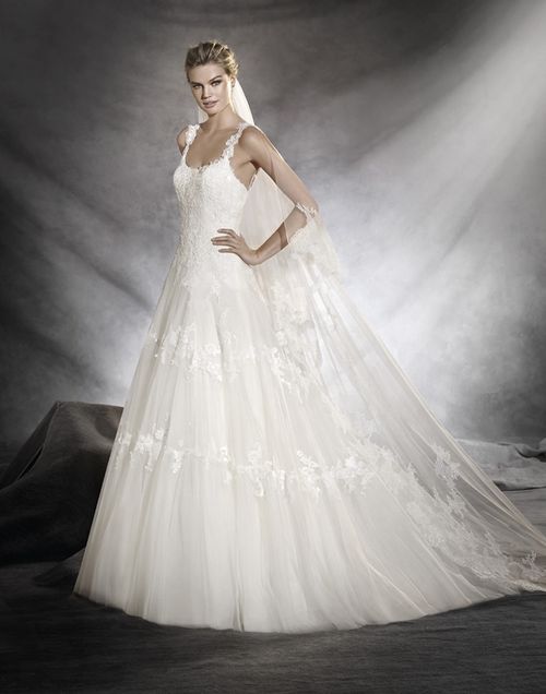 OLESIA, Pronovias