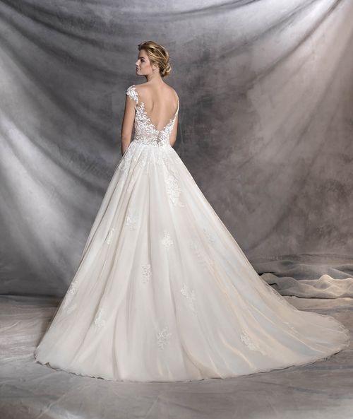 OFELIA, Pronovias