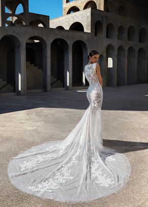 TYRA, Atelier Pronovias