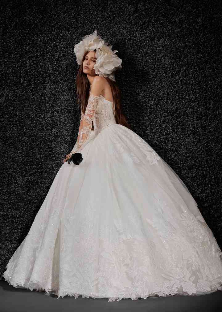 Wedding Dresses by David's Bridal - White by Vera Wang 2015 - WeddingWire.ca