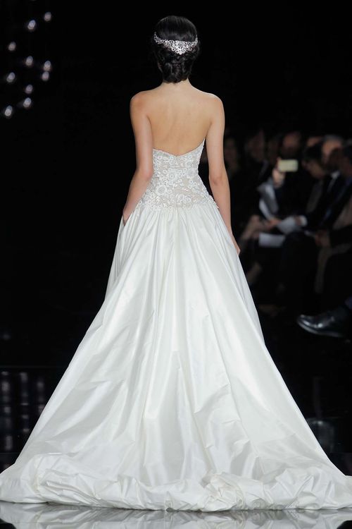 P_37, Pronovias