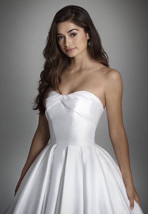 9703, Alvina Valenta