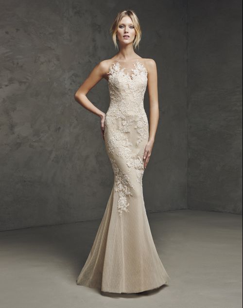 LATONIA, Pronovias