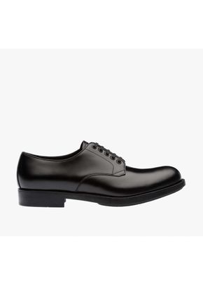 PR 17, Prada