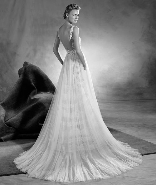 Wedding Dresses by Atelier Pronovias - EITANA - WeddingWire.ca