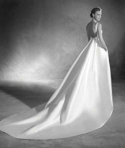 ELMA, Atelier Pronovias