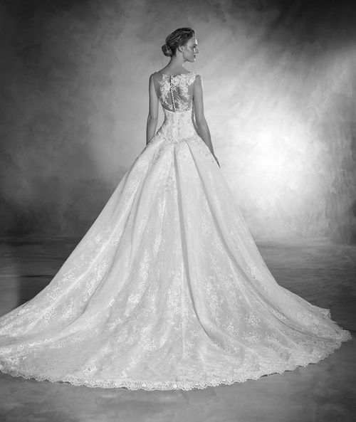 NOVELA, Atelier Pronovias