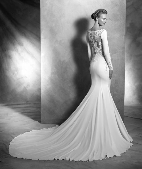 VANIA, Atelier Pronovias