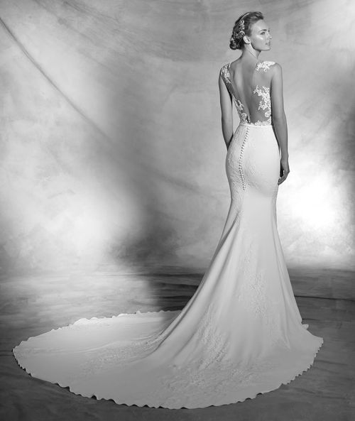 VICENTA, Atelier Pronovias