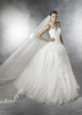 PRESTON, Pronovias