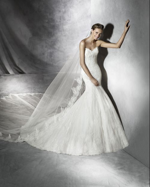 PRUNE, Pronovias