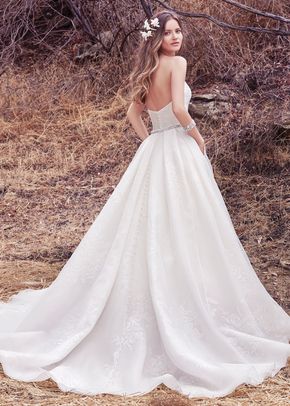 Dylan, Maggie Sottero