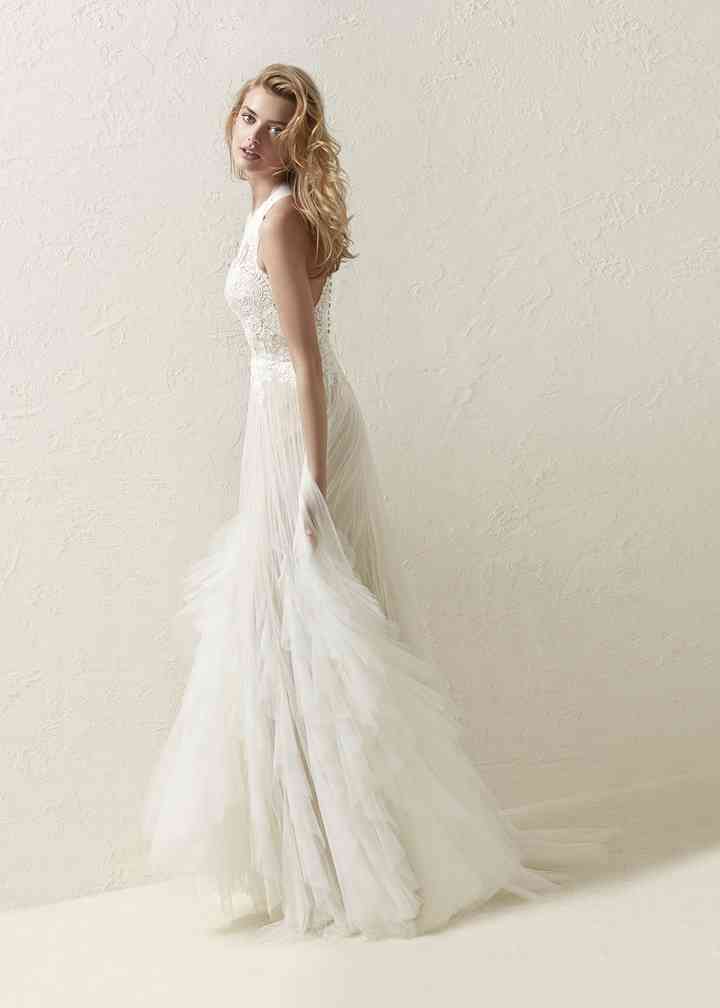 Pronovias draconia 2025