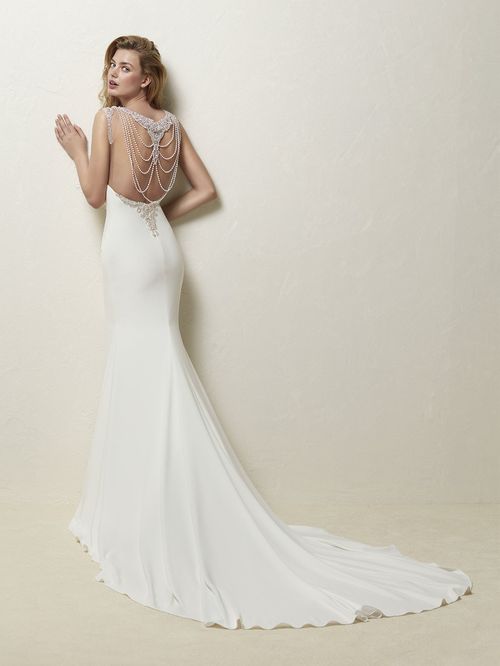 DRAVIDIA, Pronovias