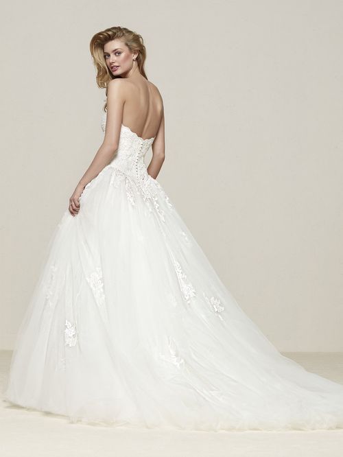 DROPE, Pronovias