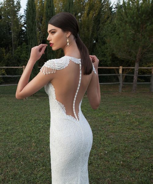 15 06, Berta Bridal