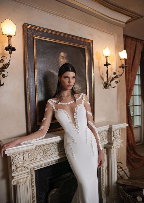 15 16, Berta Bridal