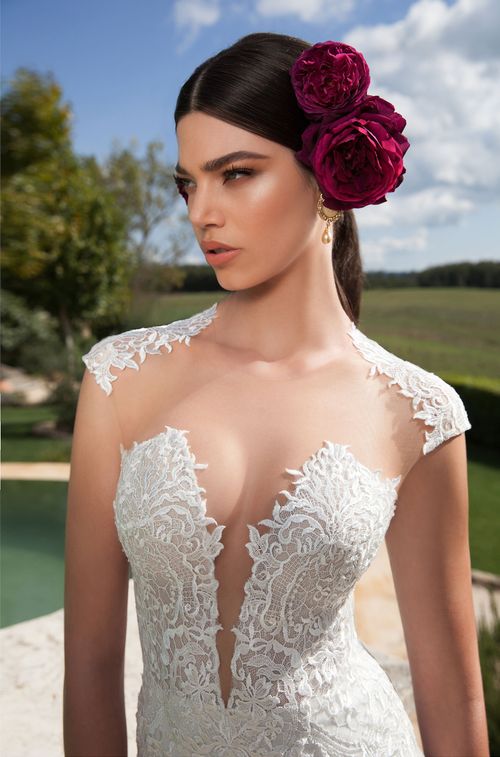 15 19, Berta Bridal