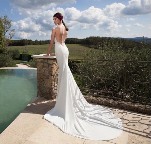 15 19, Berta Bridal