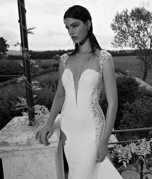 15 25, Berta Bridal