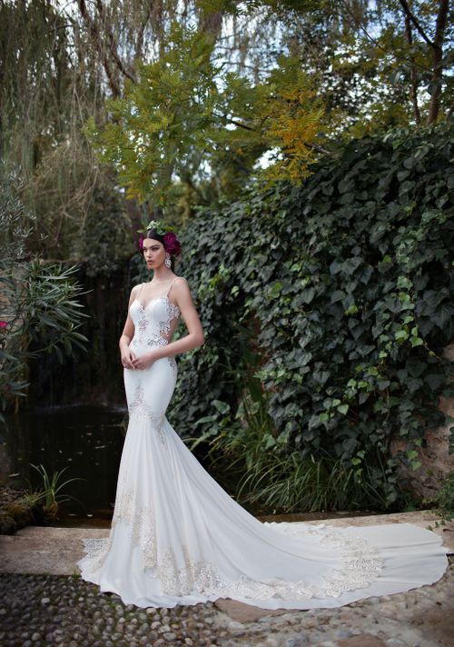 15 31, Berta Bridal