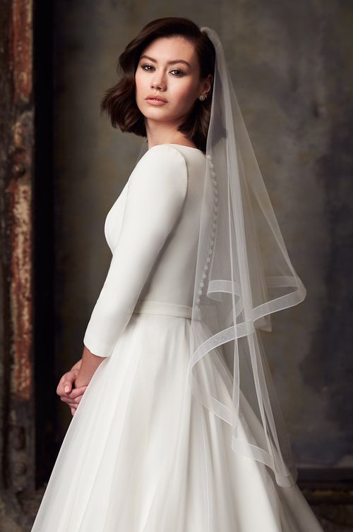 Styke VM491F, Mikaella Bridal