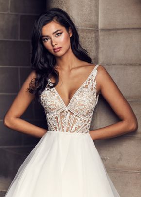 Style 4903, Paloma Blanca