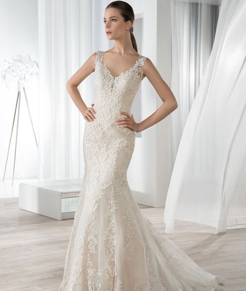 style 585, Demetrios