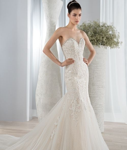 style 590, Demetrios