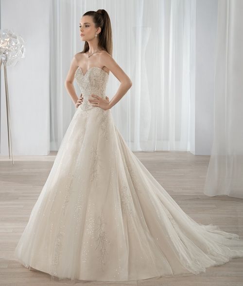 style 598, Demetrios