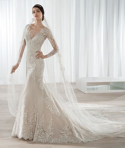 style 613, Demetrios