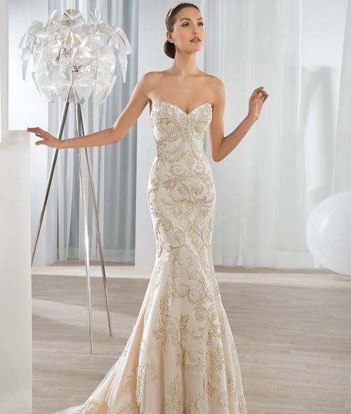 style 619, Demetrios