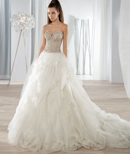 style 623, Demetrios