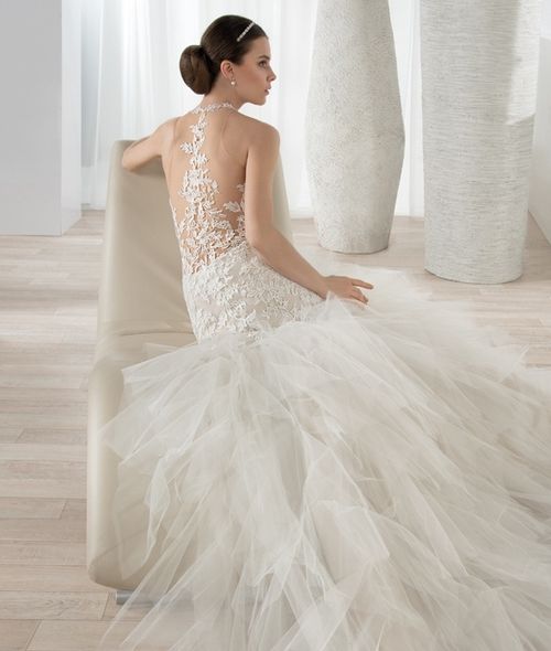 style 628, Demetrios