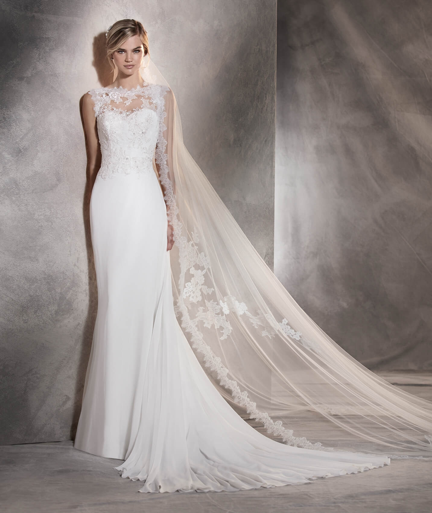 Wedding Dresses By Pronovias Page 9 Weddingwireca 3928