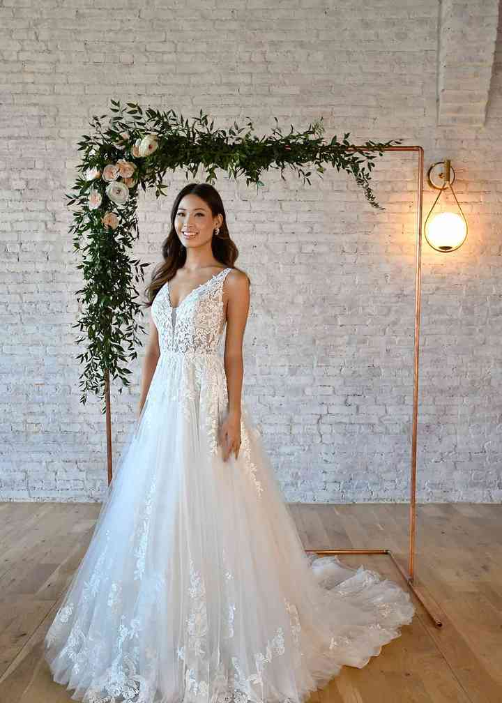 Stella York Fall 2022 Bridal Dresses