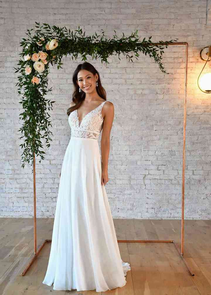 Stella York 6988 - Beautifully Whimsical Wedding Dress - on Bride2bride