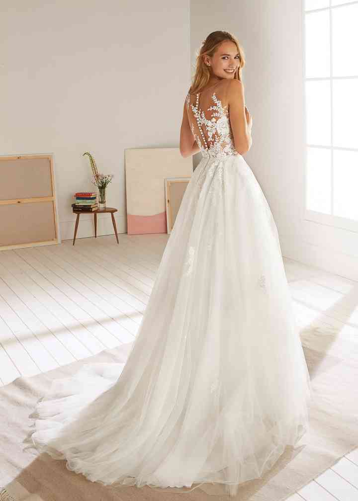 Pronovias the hot sale white one